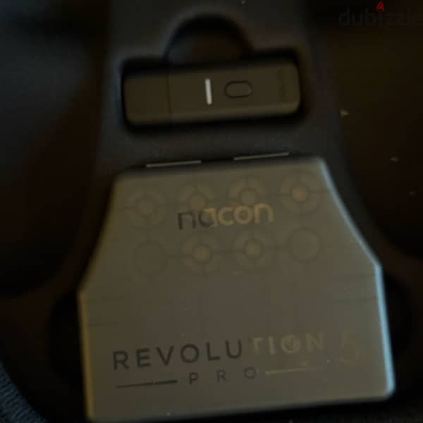 Nacon 5 Revolution 5 Pro controller 3