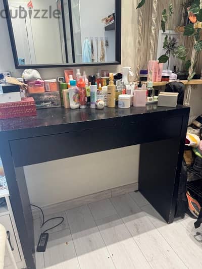 dresser تسريحة