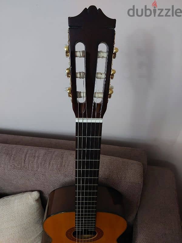 Yamaha C70 - Classical Guitar 3