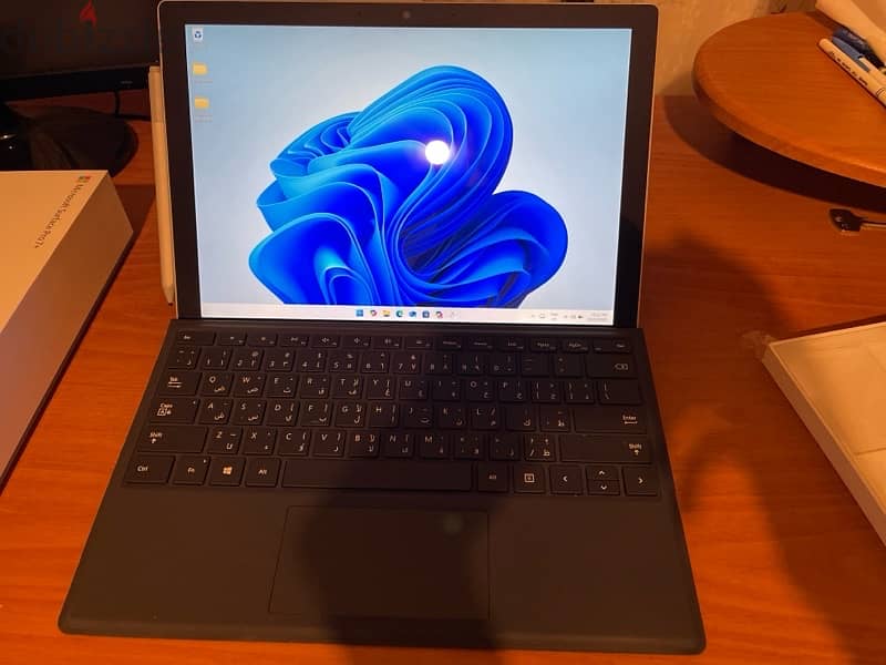 Microsoft surface pro 7+ plus 1