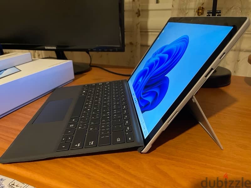 Microsoft surface pro 7+ plus 2
