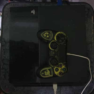 Ps4 fat 500GB + 1 console