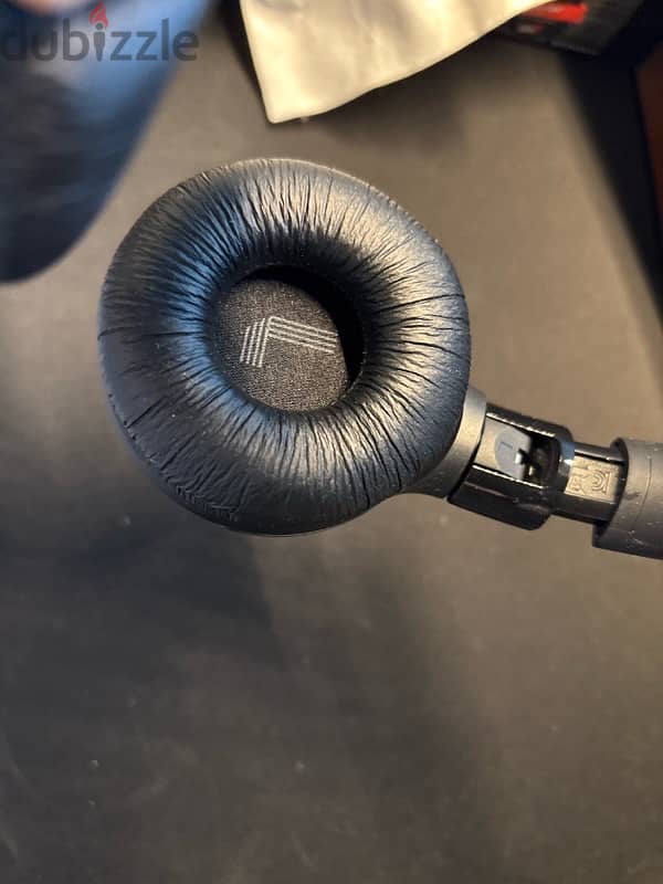 JBL Tune 520BT headphone 5