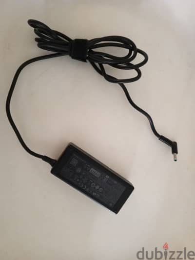 Original HP Laptop Charger ( Need Maintenance) شاحن لابتوب يحتاج صيانه