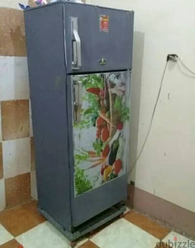 ثلاجه كريازي 2باب