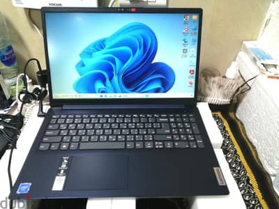 لابتوب Lenovo كسر زيرو ويندوز 11 من الأردن 8GB / 256 SSD + شنطة + ماوس