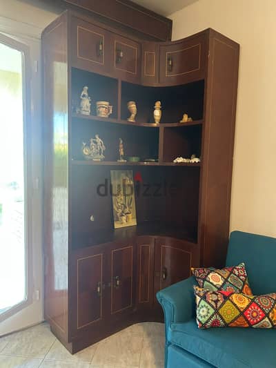 مكتبه تليفزيون /مكتبه