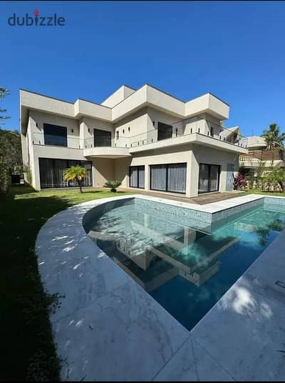 Your chance to own a villa with a panoramic view directly on the sea in Caesar – North Coast