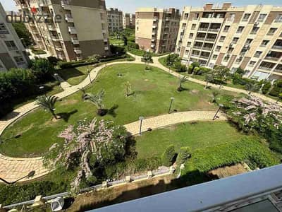 شقه للايجار فى مدينتى فرش فندقي