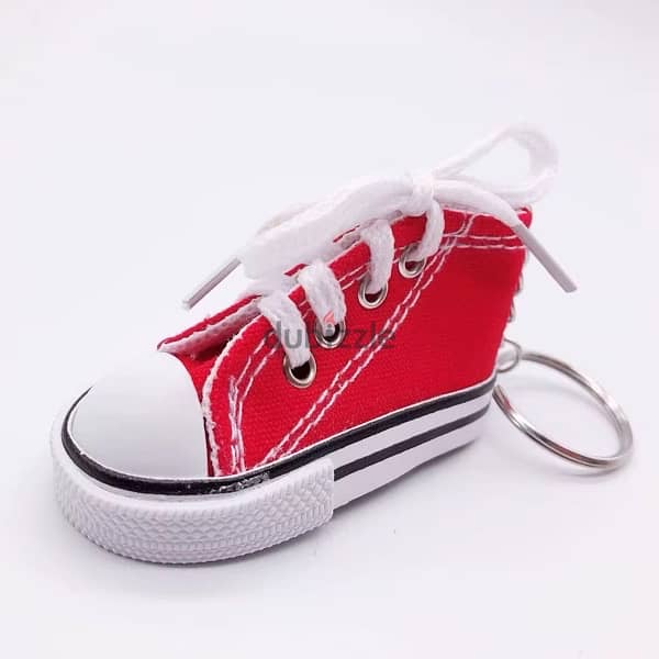 Mini Sneaker Keychain – Converse Shoe Style 1