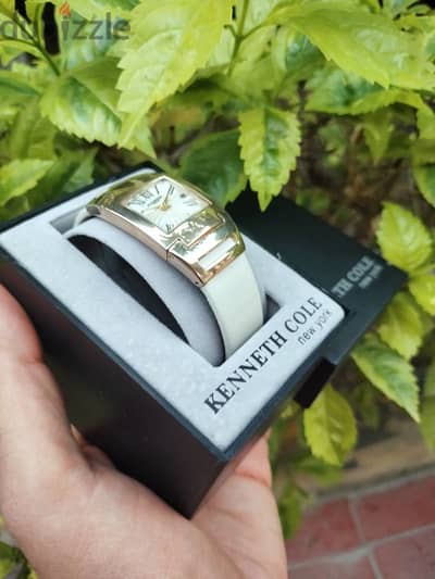 Kenneth Cole ladies watch