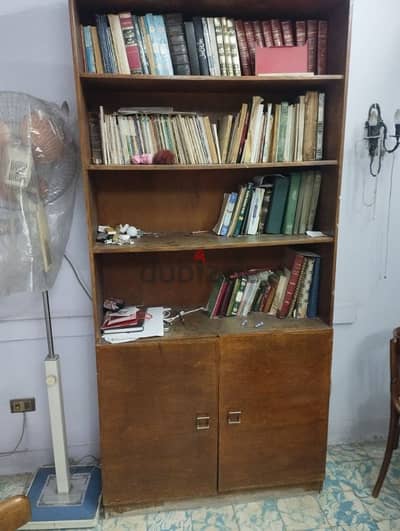 مكتبة خشب