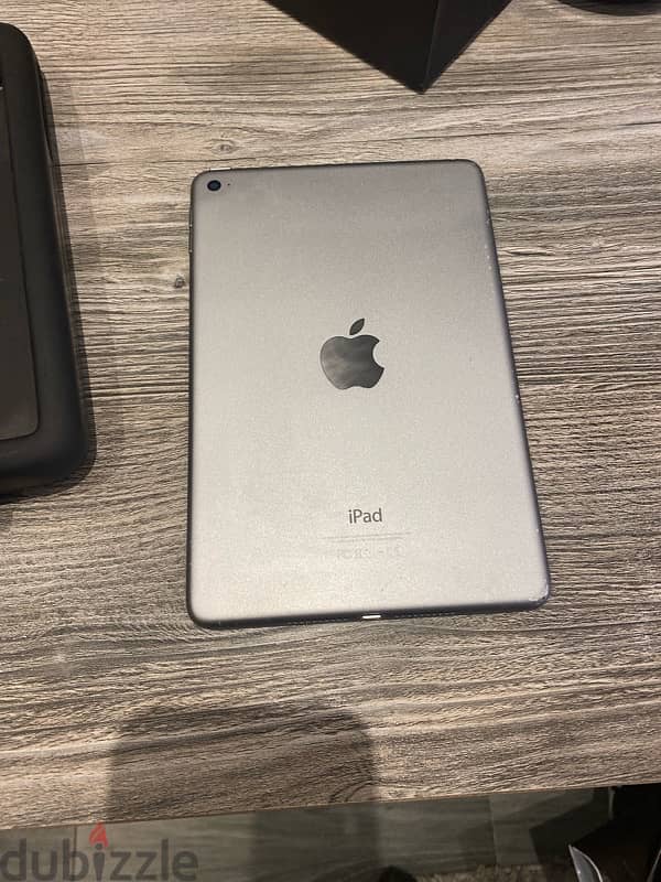 Apple iPad mini 4 (perfect condition) 1