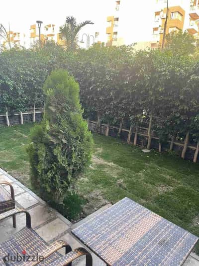 شقه للايجار فى مدينتى ارضى بجاردن فرش فندقي