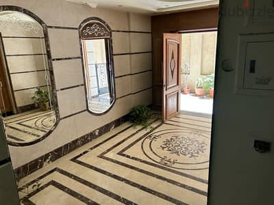 شقه للبيع مصر الجديدة موازي المرغني ٢٢٠ م