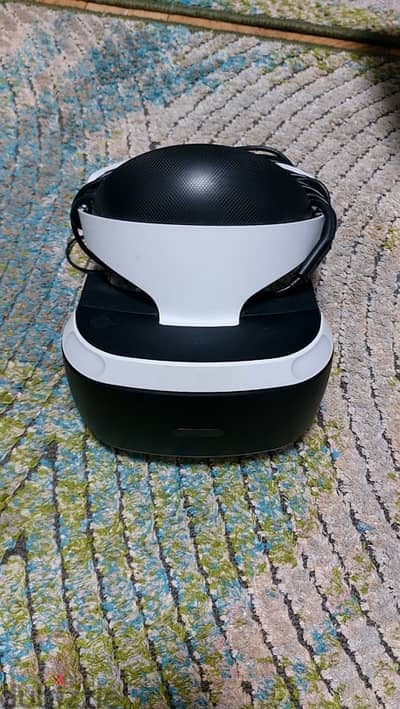 بلايستيشن vr بحالة ممتازة