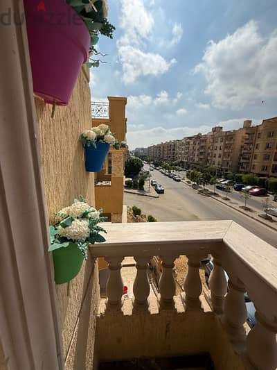 مباشرة من المالك فى البنفسج فيلل ، شقة ٢٠٠ متر متشطبة فى البنفسج ١١