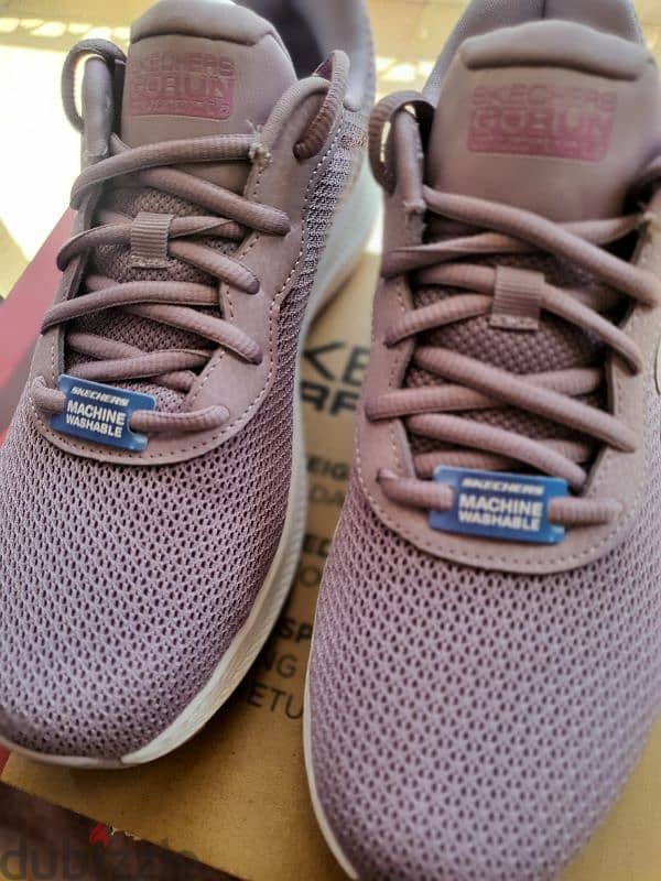 sketchers Go Run 38 4