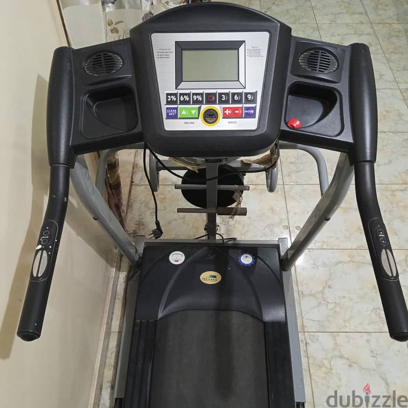 Treadmill Skyland EM-1209 Used 2