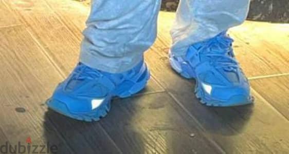 Balenciaga track baby blow color