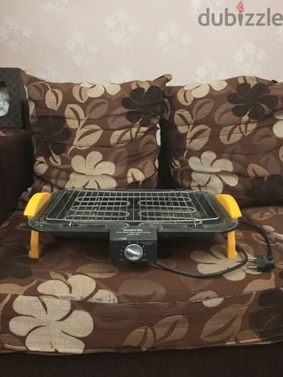 شواية كهربائيه ب 600ج