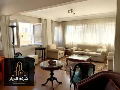 شقة للبيع في شارع محمد مظهر الزمالك