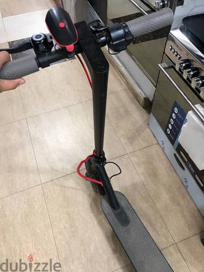 اسكوتر كهربائي
