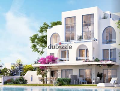 A chalet with a prime finish overlooking the lagoon in the most distinguished location on the coast from Mountain View