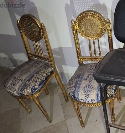 ٢ كرسي انتيك مدهب للكنسولة