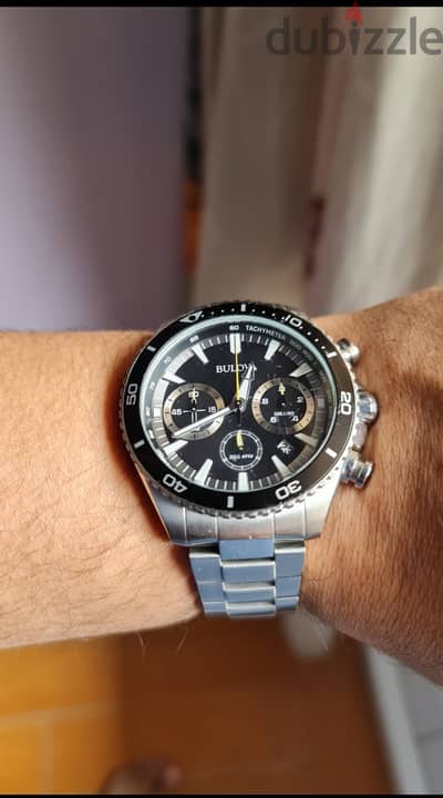 Bulova watch like new