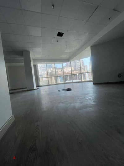 Business headquarters in Smoha 2500 m open space for all companies with a private entrance