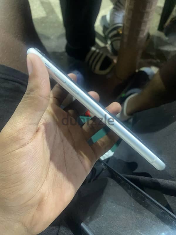 iphone xr 2