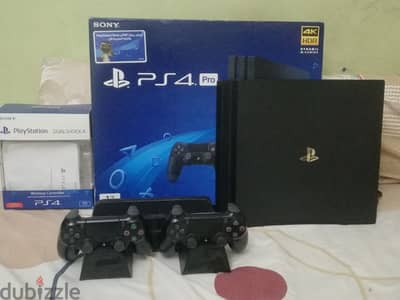 PS4 pro 2 controller stand 3 accounts (read description)
