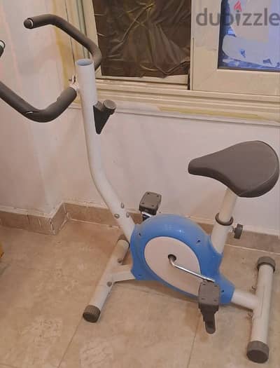 عجلة رياضية بحالة ممتازة عجلة رياضية بحالة ممتازة