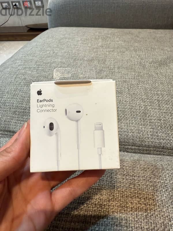 Headphone Apple 1