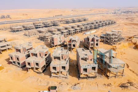 بسعر أقل 15 مليون عن الشركة فيلا مستقلة فاخرة بأكبر قطعة أرض ف الكبموند – استلام قريب جدا الفيلا مبنية