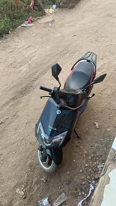 اسكوتر كهربائي محتاج بطاريه