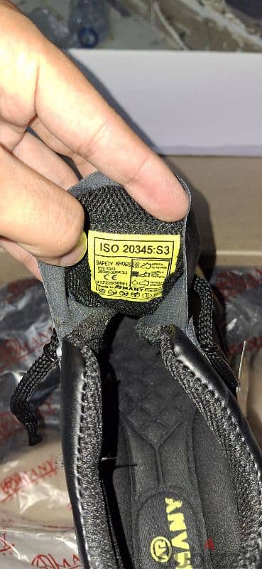 Armany safety shoes 1
