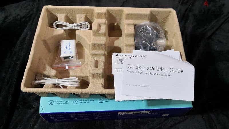 TP LINK VR400 Modem /Router 4