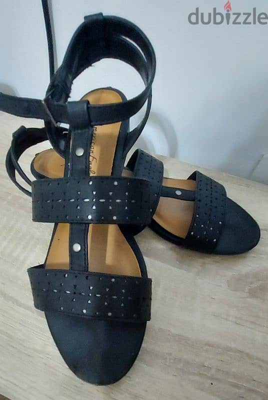 Sandals American Eagle 1