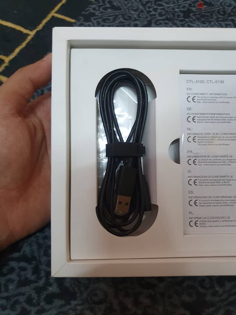 Wacom Intuos Creative Tablet Small ( black ) 3