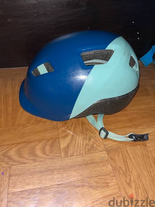 blue helmet for kids 3