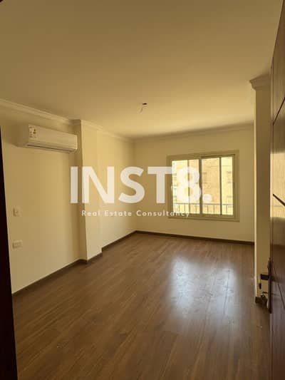 Apartment RTM Fully Finished with ACs in Promenade