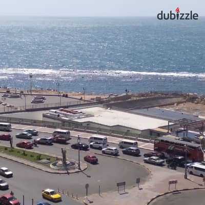 شقة فيوللبحر وكورنيش أسكندرية 2نوم ورسبشين وترااااس و3بالكونات