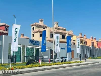 تاون هاوس كورنر للبيع نيوم أكتوبر بجوار ماونتن فيو وجراند هايتس
