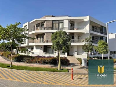 In Taj City Compound, a ready-made apartment for sale with a landscape view in the First Settlement, New Cairo, with an installment plan over the long