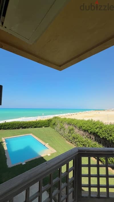 Villa for sale in Marina 1 first row on the beach