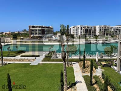 شاليه للبيع Marassi متشطب بالفرش و التكييفات مباشر على المارينا