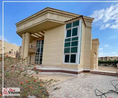 فيلا علي محور 26 يوليو كومبوند الصفوة بجوار بالم هيلز safwa 1218 متر