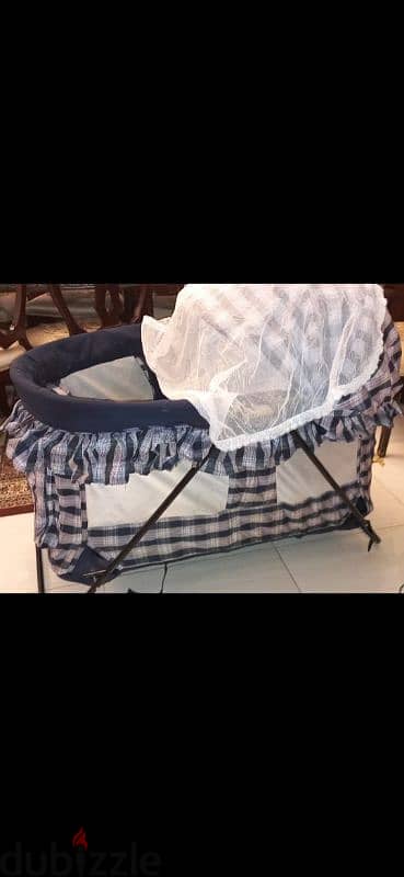 سرير اطفال